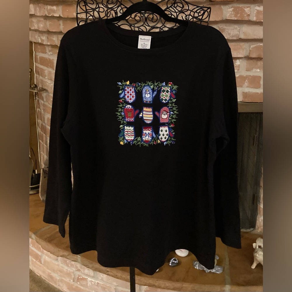 Westbound Christmas Mitten Patchwork Top - image 1